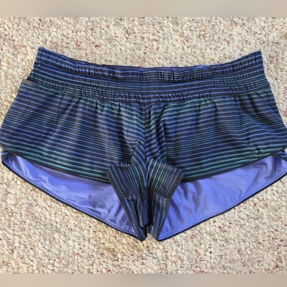 Lululemon Reversible Surf Short II in Twisted Dune Harbor Blue Black (Size 8) - Picture 5 of 9